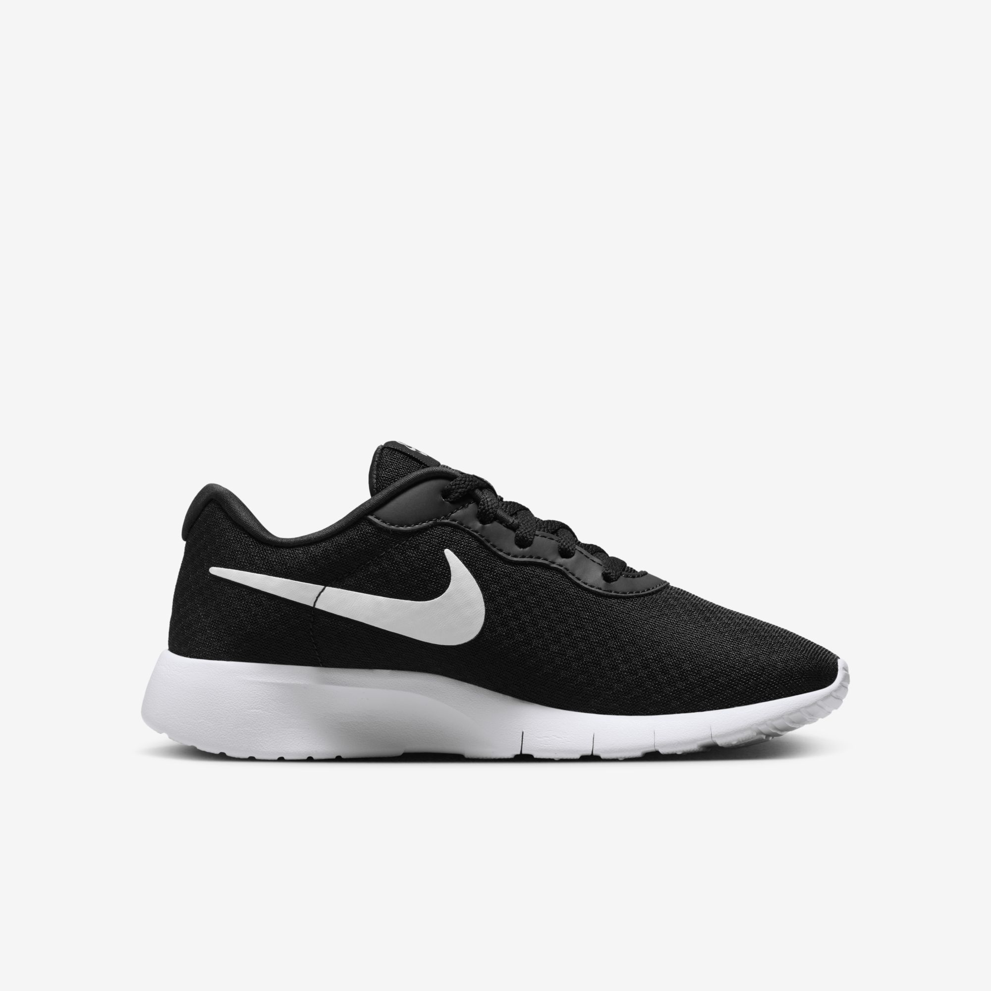 Zapatillas Casual Unisex Nike Tanjun Easyon GS Color Negro y Blanco DX9041 003