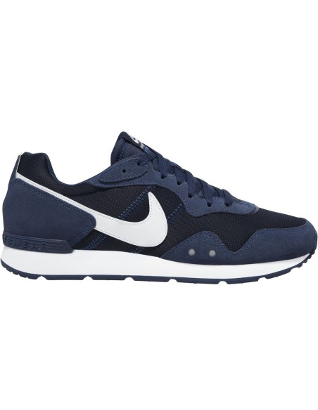 NIKE Venture Runner